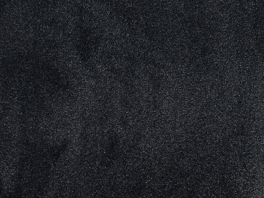 150325 Black Pitch