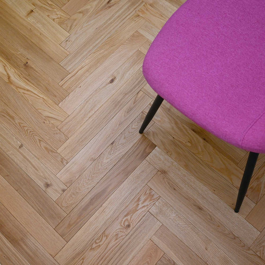 TH107 Natural Oak Strip Herringbone
